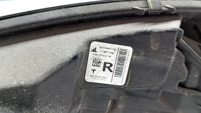 Фара передняя правая Tesla Model 3 18-20 LED, потек внутри