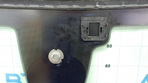Лобовое стекло Jeep Grand Cherokee WK2 17-22 песок, воздух по кромке, скол