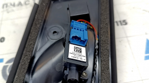 Накладка центральной стойки наружняя правая Tesla Model 3 18- с камерой и блоком, надломана фишка