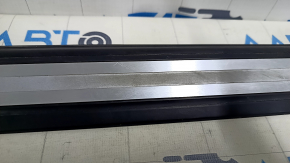 Prag exterior fata stanga Audi Q5 80A 18-24 negru cu crom, zgarieturi
