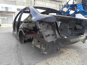 Четверть крыло задняя левая BMW 3 G20 19-26 на кузове, черная, вмятинка, тычка