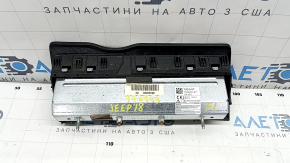 Подушка безопасности airbag коленная водительская левая Jeep Grand Cherokee WK2 11-22 черная, царапины