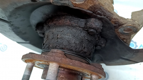 Цапфа со ступицей задняя левая Ford Escape MK3 17-19 АWD с рычагом, с кожухом, с датчиком ABS, ржавая