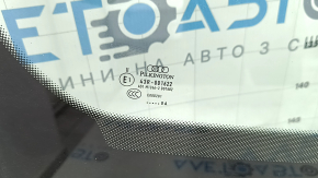 Лобовое стекло Audi Q7 16-19 под камеру и датчик дождя, под проекцию, без подогрева, песок, царапины