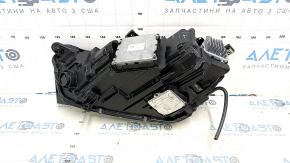 Фара передняя правая в сборе Audi Q5 80A 18-20 LED, царапины, нет одного крепления