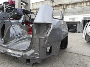 Четверть крыло задняя правая Jeep Grand Cherokee WK2 11-22 на кузове, серебро, вмятинки, тычка, крашенная 0.3-0.4