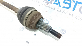 Привод полуось передняя правая Jeep Grand Cherokee WK2 13-22 ржавая, потрескан пыльник наружней гранаты