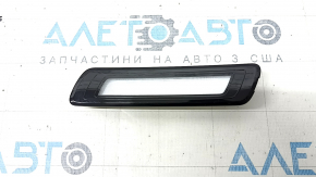 Плафон освещения багажника правый Audi Q7 16-26 черный, царапины