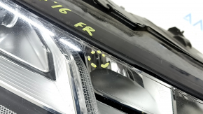 Фара передняя правая в сборе Audi Q7 16-19 LED, песок, потерта, полез лак