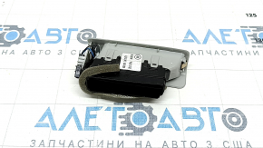 Дефлектор воздуховода центральной стойки правый Audi Q7 16-19 серый