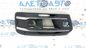 Решетка переднего бампера правая Audi Q7 16-19 хром под парктроник и радар с накладкой