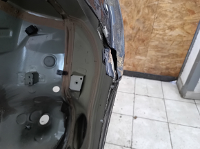 Четверть крыло задняя правая Audi Q7 16-26 отпилена, синяя, замят лонжерон, отошла филенка