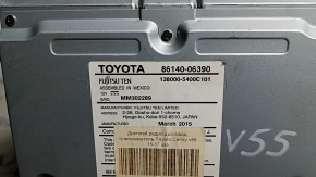 Дисплей радио дисковод проигрыватель Toyota Camry v55 15-15 usa царапина