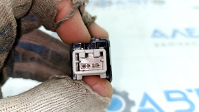 Кнопка SRF OFF Subaru Forester 16-18 SJ
