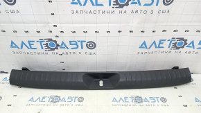 Garnitură deschidere portbagaj Toyota Prius V 12-14 gri închis, zgârieturi