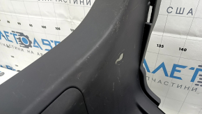 Обшивка арки правая Toyota Prius V 12-14 темно-серая, царапины, потертости