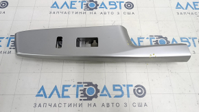 Накладка управления стеклоподъемником двери передней правой Toyota Prius V 12-17 серая, царапины