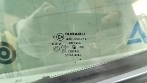 Форточка глухое стекло задняя левая Subaru Forester 14-18 SJ тонировка, молдинг черный мат