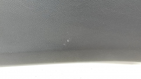 Обшивка двери багажника Subaru Forester 14-18 SJ черная, потерта, царапины