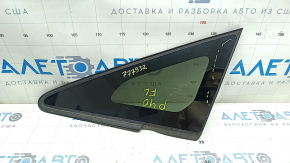 Форточка глухое стекло передняя левая Toyota Prius V 12-17 царапины
