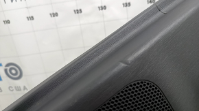 Garnitura portiera spate dreapta Toyota Prius V 12-14 gri inchis, inserare piele gri inchis, sub JBL, zgarieturi, stricate, pentru curatare chimica