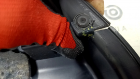 Garnitura portiera spate dreapta Toyota Prius V 12-14 gri inchis, inserare piele gri inchis, sub JBL, zgarieturi, stricate, pentru curatare chimica
