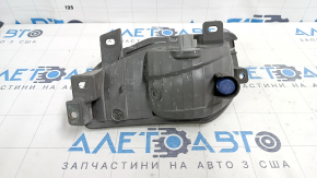 Поворотник правый Toyota Prius V 12-14 дорест, песок, царапины