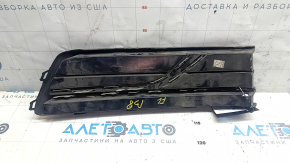 Решетка переднего бампера боковая левая VW Passat b8 16-19 USA без птф, песок