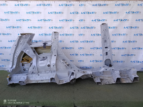 Четверть крыло задняя левая Audi Q7 16-26 отпилена, белая, с центральной стойкой