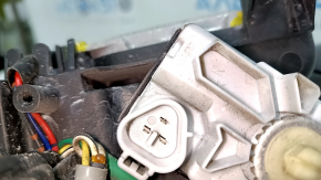 Фара передняя правая в сборе Toyota Prius V 12-14 дорест LED под полировку, царапины, тычки