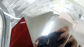 Фонарь правый Toyota Prius V 12-14 дорест, царапины, песок
