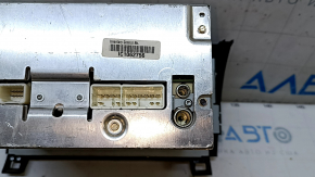 Головное устройство Toyota Sequoia 08-09 царапины