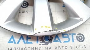 Колпак колесный R16 Nissan Leaf 13-17 облезла краска, треснут