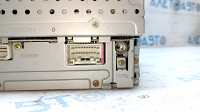 Головное устройство Toyota Prius 20 04-05 JBL царапины