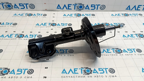 Амортизатор передний правый Toyota Camry v70 18-24 LE\XLE FWD