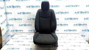 Водительское сидение Nissan Leaf 13-17 без airbag, подогрев, ткань черное, механическое
