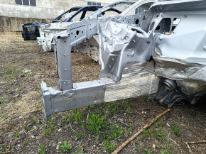 Четверть передняя правая Audi Q7 16-26 на кузове, серебро
