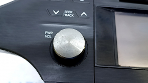 Монитор, дисплей Toyota Avalon 13-14 царапины, полез хром