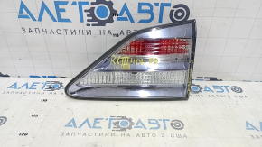 Фонарь внутренний крышка багажника правый Lexus RX450h 10-12 дорест, царапины, трещина стекла