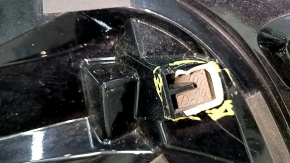 Спойлер двери багажника Lexus RX350 RX450h 10-11 выгорел, царапина, сломано крепления