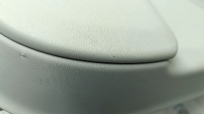Обшивка двери карточка задняя левая Volvo XC90 16-20 кожа серая с черным, вставка и подлокотник кожа серая, с молдингом под дерево береза, тычки, царапины, под химчистку