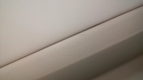Обшивка двери карточка задняя левая Lexus RX350 RX450h 10-12 беж с беж вставкой кожа, подлокотник беж кожа, без пищалки, задиры, царапины