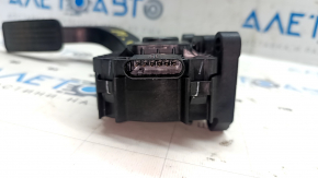 Педаль газа Tesla Model 3 18-