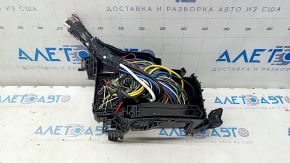 Блок предохранителей подкапотный Lexus RX450h 10-15 с корпусом, сломано крепление