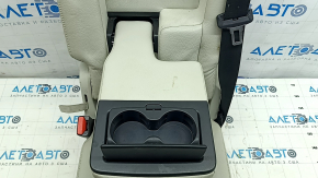 Заднее сидение центральное Volvo XC90 16-23 кожа серая под 3 ряда, с ремнем, под химчистку, царапины, примято
