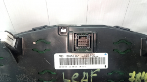 Щиток приборов верхний Nissan Leaf 11-12 царапины