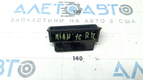 Рамка подсветки номера двери багажника правая Toyota Highlander 14-19
