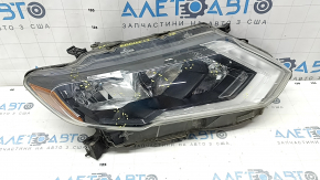Фара передняя правая Nissan Rogue 17-20 галоген, без крепления, царапины, надломано крепление