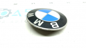 Эмблема капота BMW X3 G01 18-24 полез лак