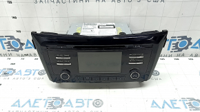 Головное устройство Nissan Rogue 17-17 царапины